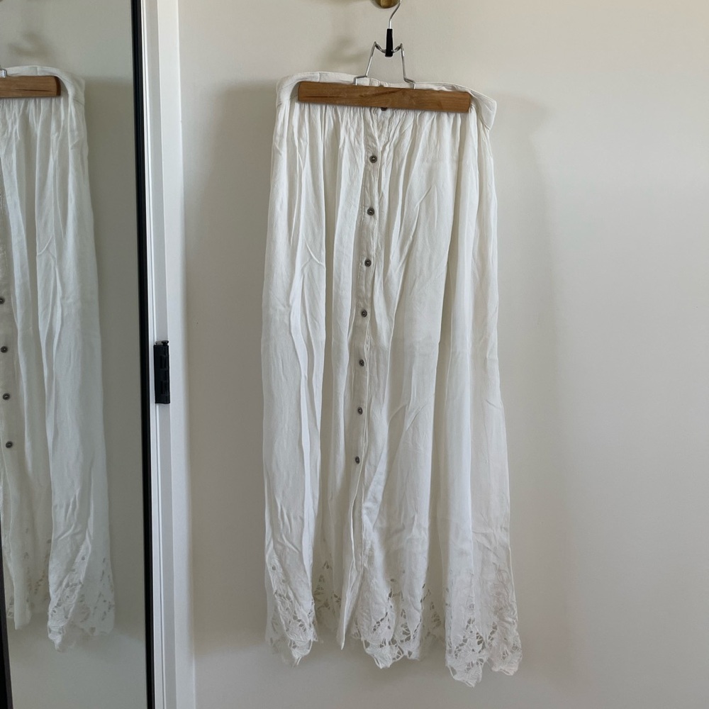 Astr White Midi Skirt with Button Detail